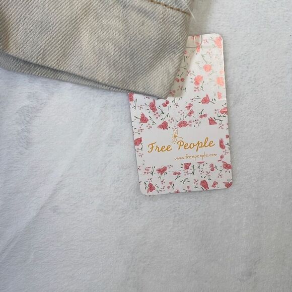 Free People Rumors Denim Jean‎ Jacket- NWT- Women Medium - Picture 2 of 11